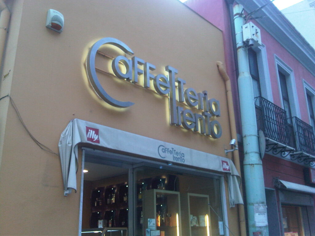 CAFFETTERIA TRENTO